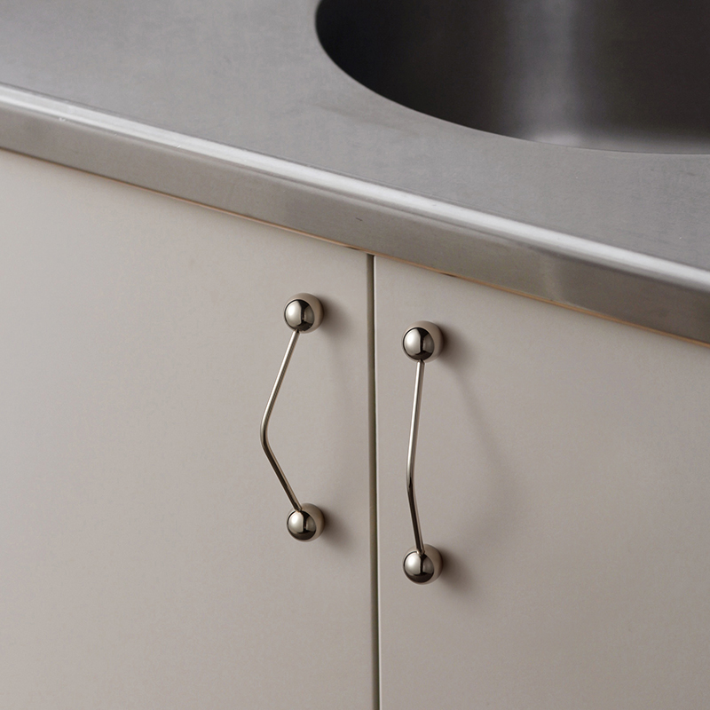Goo-Ki из твердой латуни, уник – обзор и цена Unique Furniture Hardware